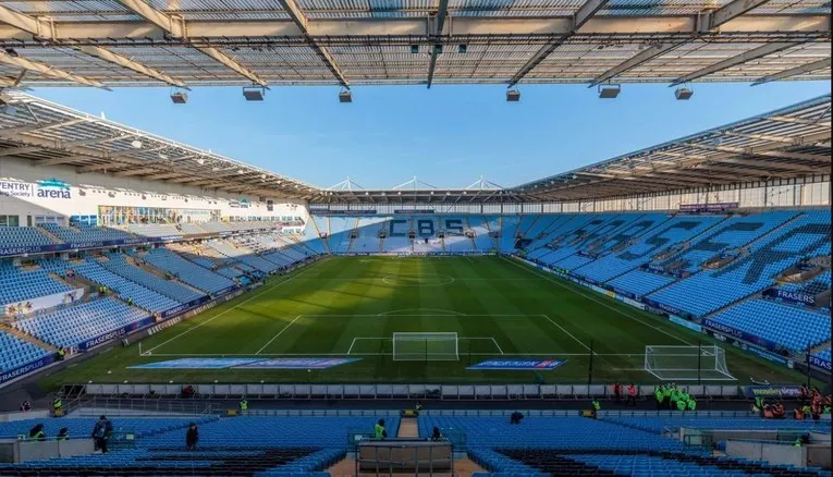 Bên trong sân vận động Coventry Building Society Arena