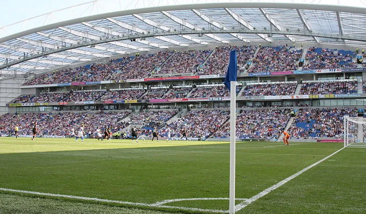 Brighton &amp; Hove Albion đối đầu Tottenham Spurs trong trận đấu khai mạc lịch sử tại Falmer Stadium ngày 30/7/2011