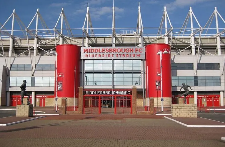Cổng chính Sân vận động Riverside Middlesbrough