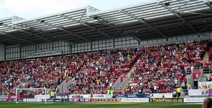 Góc nhìn một khán đài tại New York Stadium, khu vực ghế ngồi