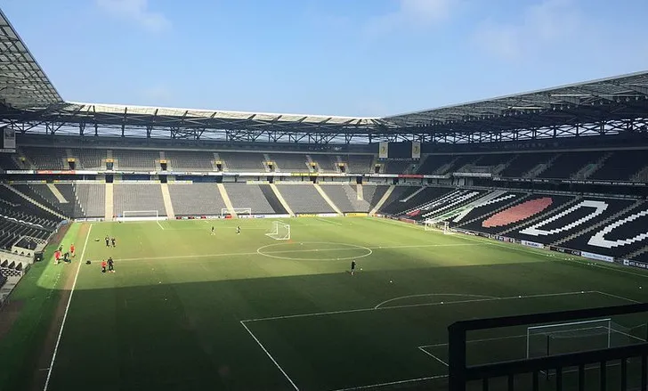 Góc nhìn toàn cảnh khán đài Stadium MK