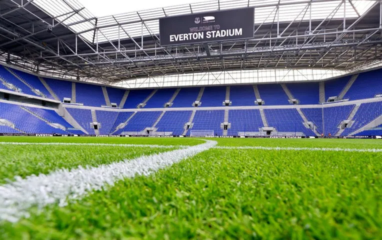 Khán đài ấn tượng bên trong sân vận động Hill Dickinson của Everton