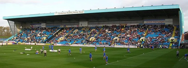Khán đài Cumberland Building Stand, một phần không thể thiếu của kiến trúc lịch sử sân Brunton Park