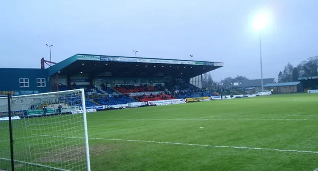 Khán đài East Stand, một phần không thể thiếu của kiến trúc truyền thống sân Victoria Park
