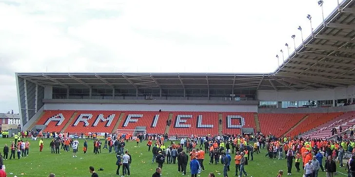 Khán đài Nam Armfield tại sân vận động Bloomfield Road của Blackpool FC