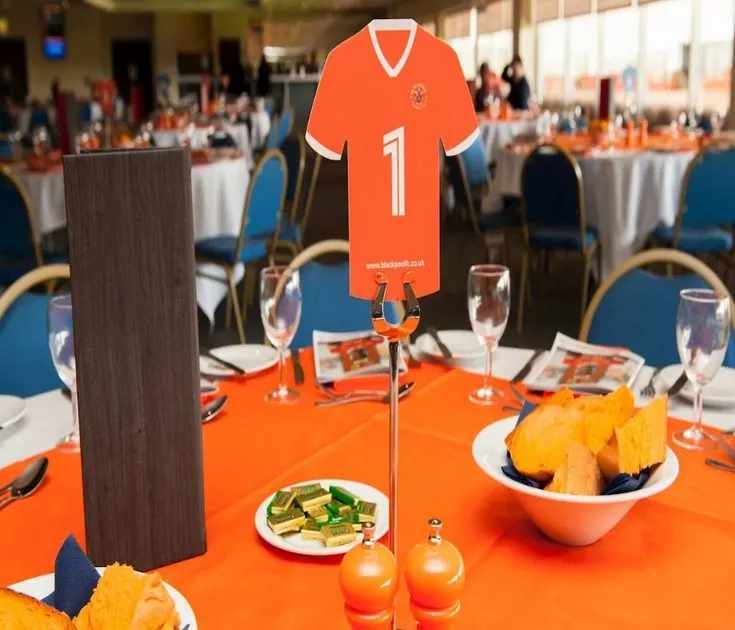 Không gian hiếu khách tại sân vận động Bloomfield Road