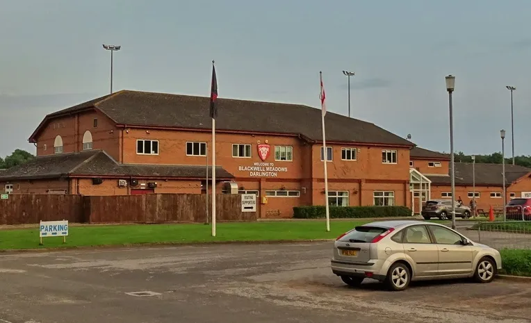 Ngoại thất yên bình của Blackwell Meadows, một phần không thể thiếu trong câu chuyện về sự hồi sinh của Darlington FC.
