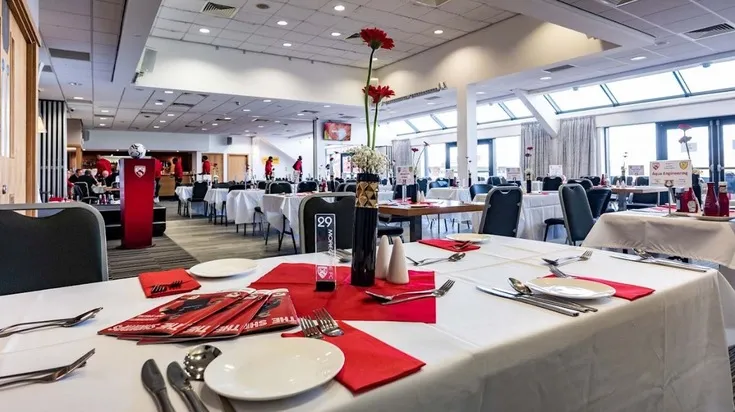 Phòng hospitality sang trọng tại sân vận động Mazuma Mobile, nâng tầm trải nghiệm ngày thi đấu