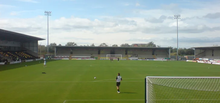 Sân vận động Eton Park huyền thoại, tiền thân của Pirelli Stadium ở Burton Albion