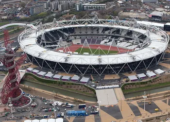 Toàn cảnh London Stadium với kiến trúc độc đáo, biểu tượng Olympic của bóng đá Anh