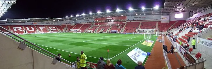 Toàn cảnh New York Stadium nhìn từ trên cao, kiến trúc hiện đại